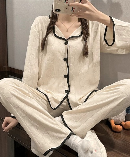 Teem Store(チームストア)の「【2点セット】パイピングカーディガンルームウェアパジャマ(ルームウェア/パジャマ・レディース・ホワイト/サックスブルー/ピンク・M/L)」の1枚目の写真
