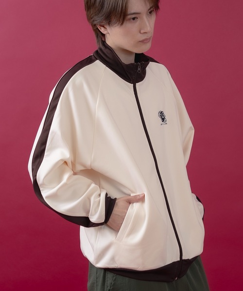 improves(インプローブス)の「ワンポイント スタンドジップ ブルゾン(ジャージ・メンズ・ブラウン/アイボリー/ベージュ・LARGE/MEDIUM)」の4枚目の写真