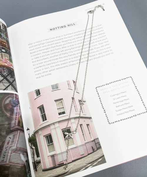 kutir(クティール)の「kutirlune/ダブルリボンチャームネックレス(ネックレス・レディース・シルバー・FREE)」の3枚目の写真