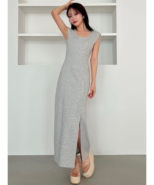 セール】【WEB限定】バックオープンスリットワンピース