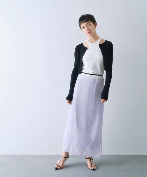 CODE A(コードエー)の「petit flower skirt(スカート・レディース・パープル系1/ブラック系・36/34/38)」の5枚目の写真