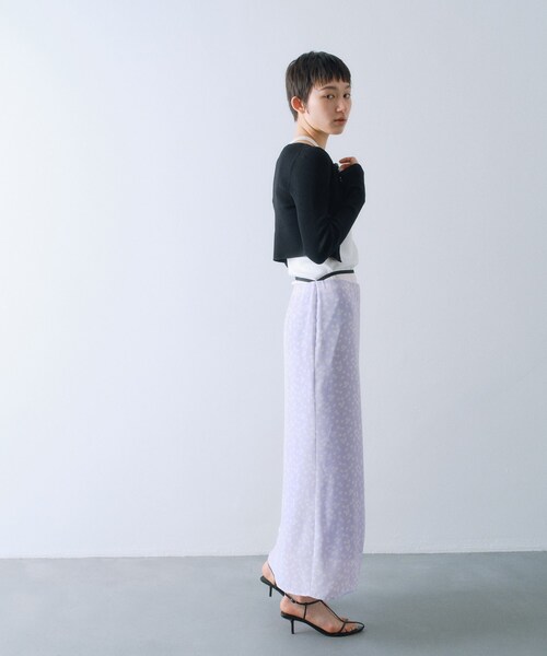 CODE A(コードエー)の「petit flower skirt(スカート・レディース・パープル系1/ブラック系・36/34/38)」の7枚目の写真