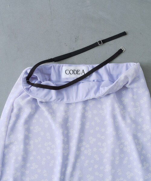 CODE A(コードエー)の「petit flower skirt(スカート・レディース・パープル系1/ブラック系・36/34/38)」の10枚目の写真