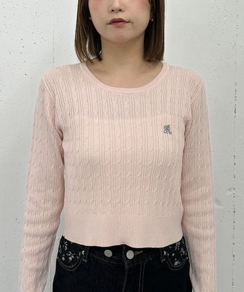 【超ポイントバック祭】 セール】ロゴ刺繍ケーブルライトニット（ニット/セーター レディースウェア