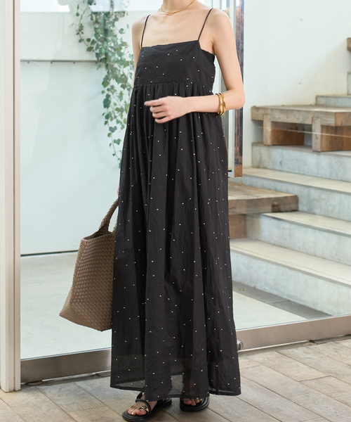 Rouge vif Anna（ルージュヴィフアンナ）の「シルバードット刺繍ワンピース（ワンピース・レディース・ブラック/モカ・フリー）」の2枚目の写真