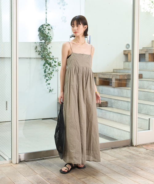 Rouge vif Anna（ルージュヴィフアンナ）の「シルバードット刺繍ワンピース（ワンピース・レディース・ブラック/モカ・フリー）」の5枚目の写真