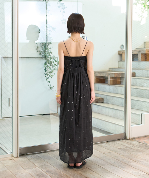 Rouge vif Anna（ルージュヴィフアンナ）の「シルバードット刺繍ワンピース（ワンピース・レディース・ブラック/モカ・フリー）」の19枚目の写真