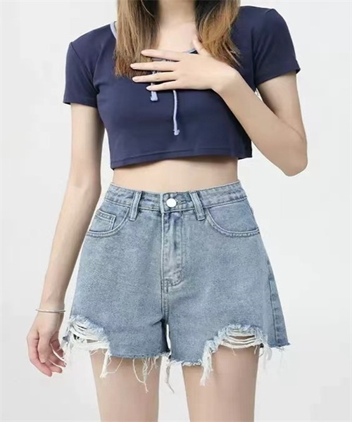 Dream garden(ドリームガーデン)の「ダメージデニム ショートパンツ(デニムパンツ・レディース・ブルー/ブラック/ライトブルー/ライトブラック/ホワイト・2XL/XL/L/M/S/3XL/5XL/4XL)」の21枚目の写真