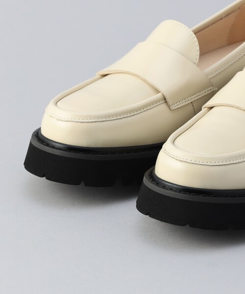 MOHI（モヒ）の「MOHI(モヒ)ローファー（パンプス・レディース・オフホワイト/シルバー/ブラック・24cm）」の8枚目の写真