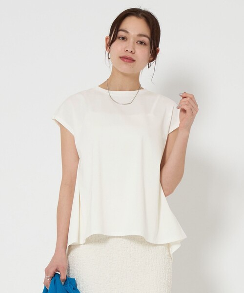 green label relaxing(グリーンレーベルリラクシング)の「バック ペプラム フレンチスリーブ プルオーバー -制菌-(Tシャツ/カットソー・レディース・オフホワイト/ダークグレー/その他1/ケリーグリーン・FREE)」の2枚目の写真
