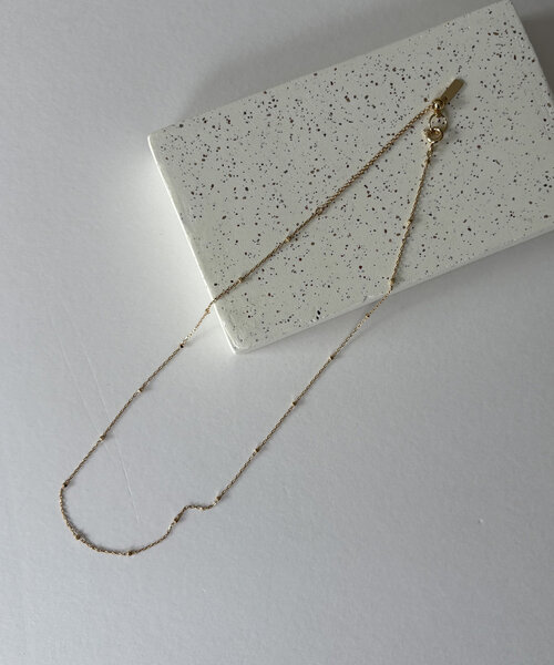 CAPRICIEUX LE'MAGE（カプリシューレマージュ）の「〈GOLDY/ゴールディ〉ビーズスキンネックレス（ネックレス・レディース・シルバー/ゴールド・FREE）」の8枚目の写真