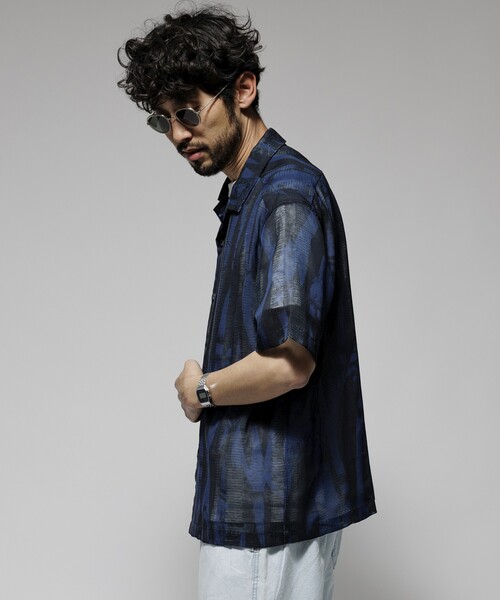 Firsthand（ファーストハンド）の「Firsthand/ファーストハンド オーバーサイズ ランダムメッシュ オープンカラーシャツ / シアー 柄シャツ / イージーケア（シャツ/ブラウス・メンズ・ネイビー/マスタード・M/L）」の5枚目の写真