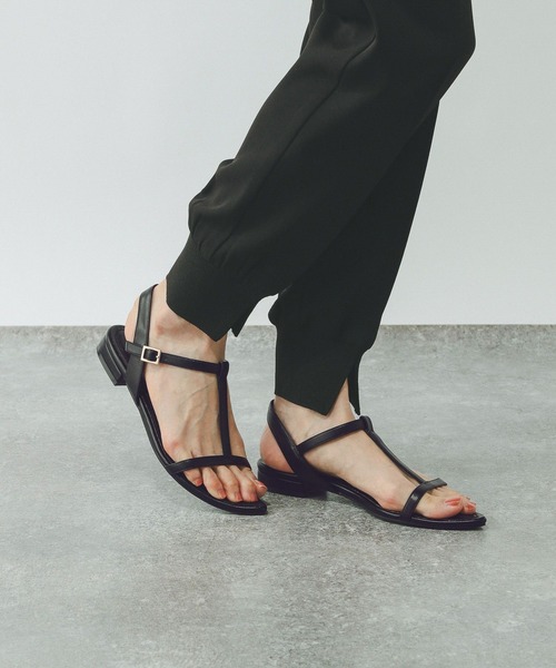 GLOBAL WORK(グローバルワーク)の「らくっションナローストラップサンダル/329164(サンダル・レディース・ブラック/ブラック系その他/シルバー/ゴールド・MEDIUM/LARGE)」の15枚目の写真