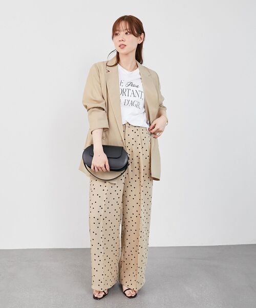 le.coeur blanc(ルクールブラン)の「《手洗い可能》Le plusロゴTシャツ(Tシャツ/カットソー・レディース・ブルー/ブラウン/ピンク/オフホワイト・38)」の8枚目の写真