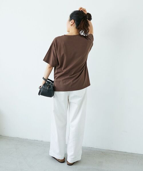 le.coeur blanc(ルクールブラン)の「《手洗い可能》Le plusロゴTシャツ(Tシャツ/カットソー・レディース・ブルー/ブラウン/ピンク/オフホワイト・38)」の19枚目の写真