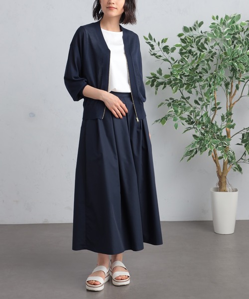 GALLORIA（ギャローリア）の「Ｖネックジップカーディガン（カーディガン/ボレロ・レディース・ライトベージュ/ネイビー/ライトグレー・L/LL/S/M）」の15枚目の写真