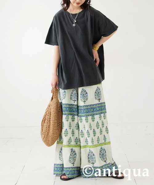 antiqua(アンティカ)の「アシッドウォッシュTシャツ(Tシャツ/カットソー・レディース・ネイビー/レッド/ブラウン/ブラック・ONESIZE)」の8枚目の写真