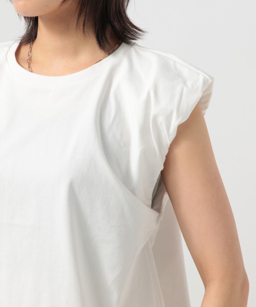 BAYFLOW（ベイフロー）の「[透けづらく着崩れしにくい]バルーンスリーブT（Tシャツ/カットソー・レディース・ベージュ/オフホワイト/ブラック・FREE）」の8枚目の写真