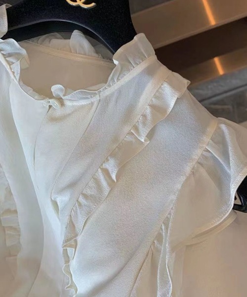 maison de LATIR（メゾンドラティール）の「夏服にピッタリなフレンチスリーブ上品フリルブラウス（シャツ/ブラウス・レディース・ベージュ/グリーン/ドット/レオパード・ONESIZE）」の12枚目の写真
