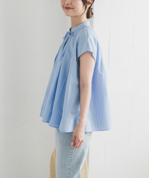 URBAN RESEARCH DOORS(アーバンリサーチドアーズ)の「ストライプリボンフレアフレンチブラウス(シャツ/ブラウス・レディース・ブルー系その他/オフホワイト・MEDIUM)」の22枚目の写真