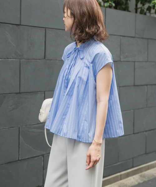 URBAN RESEARCH DOORS(アーバンリサーチドアーズ)の「ストライプリボンフレアフレンチブラウス(シャツ/ブラウス・レディース・ブルー系その他/オフホワイト・MEDIUM)」の18枚目の写真