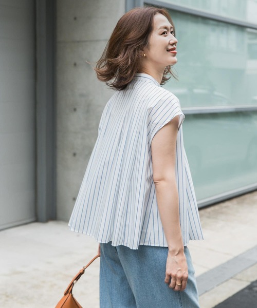 URBAN RESEARCH DOORS(アーバンリサーチドアーズ)の「ストライプリボンフレアフレンチブラウス(シャツ/ブラウス・レディース・ブルー系その他/オフホワイト・MEDIUM)」の5枚目の写真