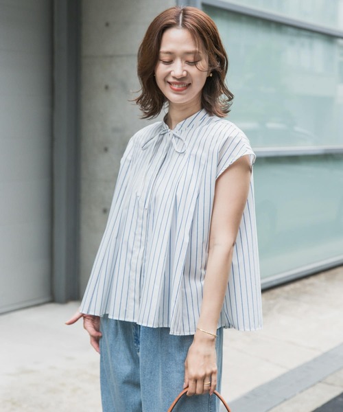 URBAN RESEARCH DOORS(アーバンリサーチドアーズ)の「ストライプリボンフレアフレンチブラウス(シャツ/ブラウス・レディース・ブルー系その他/オフホワイト・MEDIUM)」の7枚目の写真