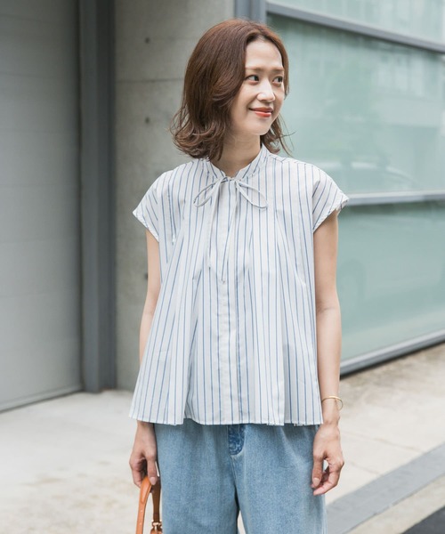 URBAN RESEARCH DOORS(アーバンリサーチドアーズ)の「ストライプリボンフレアフレンチブラウス(シャツ/ブラウス・レディース・ブルー系その他/オフホワイト・MEDIUM)」の8枚目の写真