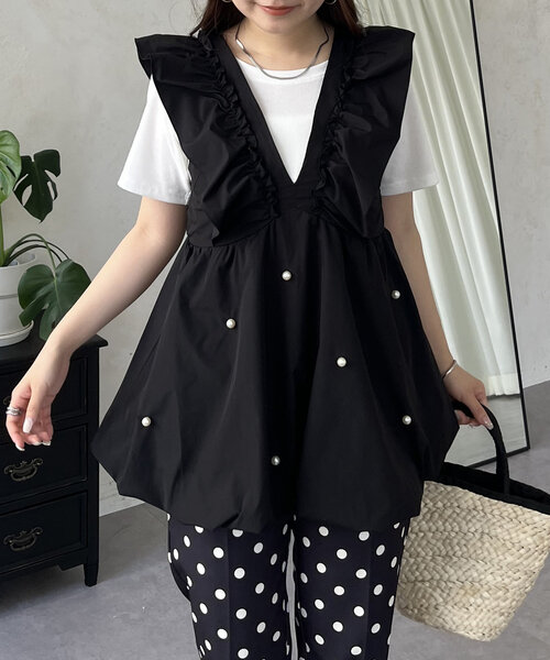 prose verse（プロズヴェール）の「フリルVネックパール付きバルーンベスト（ベスト・レディース・ブラック/ピンク・MEDIUM/LARGE）」の17枚目の写真