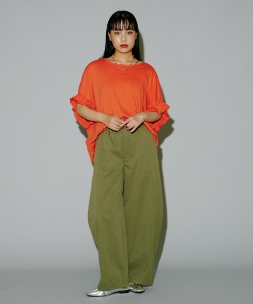terrace（テラス）の「コクーンワイドチノパンツ（チノパンツ・レディース・ブラック/グレイッシュベージュ/カーキ・MEDIUM）」の3枚目の写真