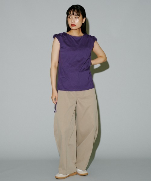 terrace（テラス）の「コクーンワイドチノパンツ（チノパンツ・レディース・ブラック/グレイッシュベージュ/カーキ・MEDIUM）」の7枚目の写真