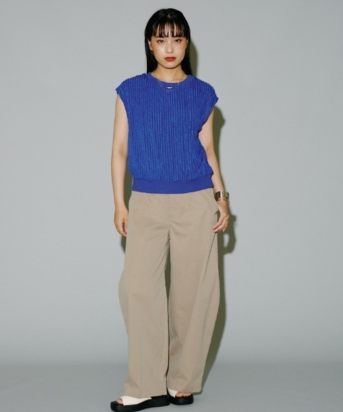 terrace（テラス）の「コクーンワイドチノパンツ（チノパンツ・レディース・ブラック/グレイッシュベージュ/カーキ・MEDIUM）」の8枚目の写真