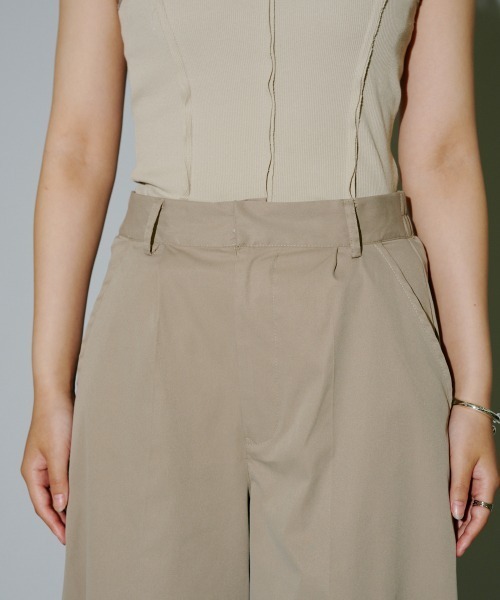 terrace（テラス）の「コクーンワイドチノパンツ（チノパンツ・レディース・ブラック/グレイッシュベージュ/カーキ・MEDIUM）」の19枚目の写真
