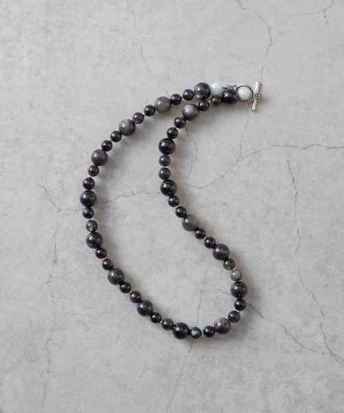 Senti（センティ）の「【 SENTI 】'JYUZU' NECKLACE　天然石”数珠”ネックレス 2039（ネックレス・メンズ・グレー系その他/ブラック・FREE）」の4枚目の写真