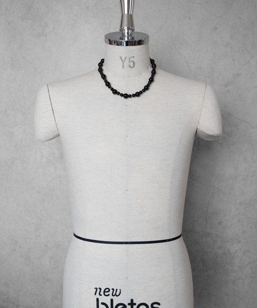 Senti（センティ）の「【 SENTI 】'JYUZU' NECKLACE　天然石”数珠”ネックレス 2039（ネックレス・メンズ・グレー系その他/ブラック・FREE）」の5枚目の写真