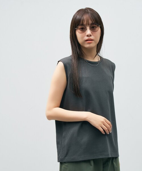 UNITED ARROWS(ユナイテッドアローズ)の「Zoff|UNITED ARROWS オーバル型 サングラス|ユナイテッドアローズ|チタン メタル|軽量|カラーレンズ |UVカット 紫外線対策(サングラス・レディース・ブラウン系その他4/ブラック系その他6/ダークブラウン/ブラック・FREE)」の15枚目の写真