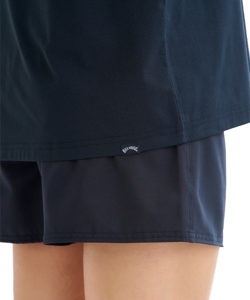 BILLABONG(ビラボン)の「BILLABONG レディース MORFY LS TEE RASH 長袖ラッシュガード 【2025年夏モデル】/ビラボンバックプリント水陸両用速乾UVケア長袖ラッシュガード(水着)(ラッシュガード・レディース・ブラック/ホワイト×ブラック/エンジ・MEDIUM/LARGE)」の16枚目の写真