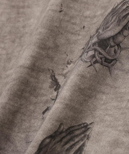 DANKE SCHON(ダンケシェーン)の「DankeSchon/ダンケシェーン/BURN S/S TEE PRAY(Tシャツ/カットソー・メンズ・ベージュ・L/M)」の12枚目の写真