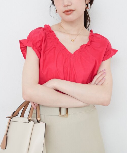 natural couture(ナチュラルクチュール)の「綿麻ギャザーフリルブラウス(シャツ/ブラウス・レディース・その他1/グリーン/オフホワイト/ブルー/ピンク系その他/ブラック・FREE)」の6枚目の写真