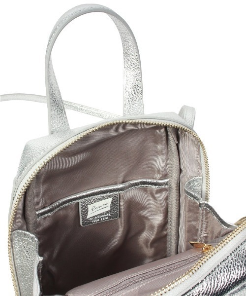 Beau're（ヴュレ）の「【BEAURE/ビュレ】Vertical ポシェット（ショルダーバッグ・レディース・ブラック/シルバー/ベージュ系/ライトグリーン・FREE）」の15枚目の写真