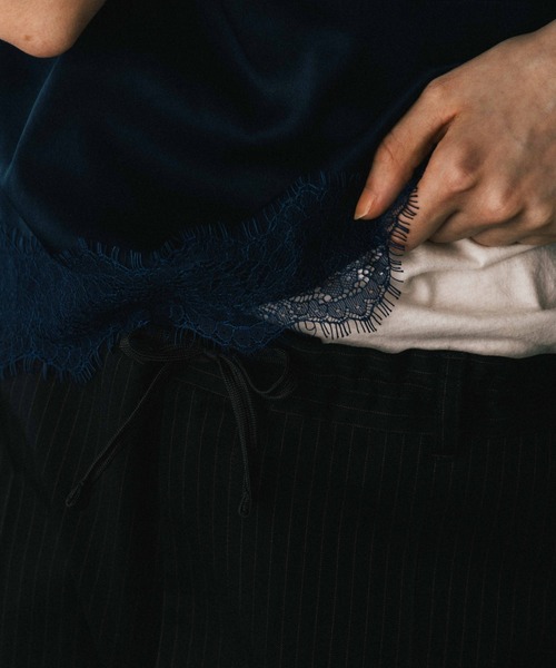 CREDONA（クレドナ）の「LACE CAMI/レースキャミ（キャミソール・レディース・アイボリー/ネイビー・FREE）」の21枚目の写真