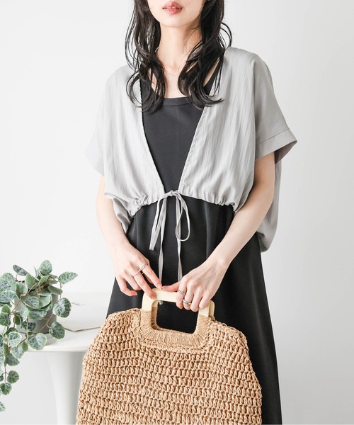 SUGAR BISKET(シュガービスケット)の「裾ドロストシャーリングシャツ(シャツ/ブラウス・レディース・グレー/ブラック・フリー)」の17枚目の写真