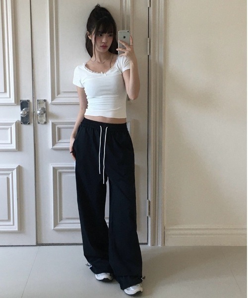 anyonemore（エニワンモア）の「レーススクエアネックリボン半袖Tシャツ（Tシャツ/カットソー・レディース・グレー/ホワイト/ブラック・FREE）」の9枚目の写真