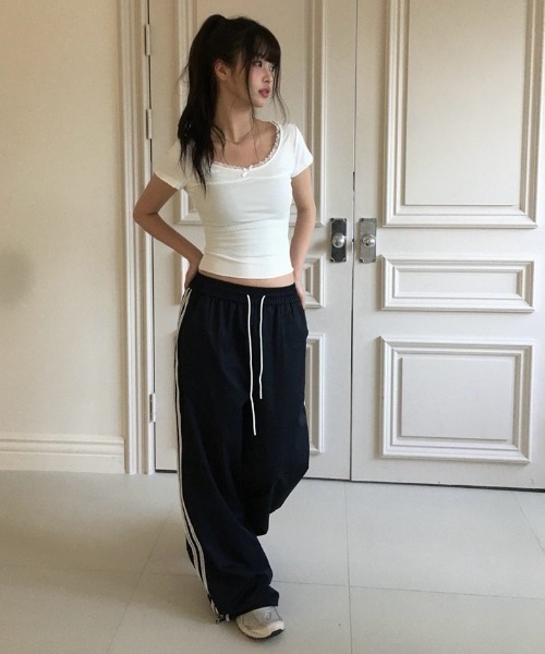 anyonemore（エニワンモア）の「レーススクエアネックリボン半袖Tシャツ（Tシャツ/カットソー・レディース・グレー/ホワイト/ブラック・FREE）」の10枚目の写真