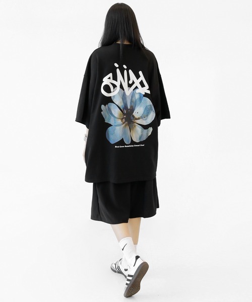 minsobi(ミンソビ)の「ブルームインブルーTシャツ(Tシャツ/カットソー・メンズ・ホワイト/ブラック/ホワイト系その他/ブラック系その他・FREE)」の14枚目の写真