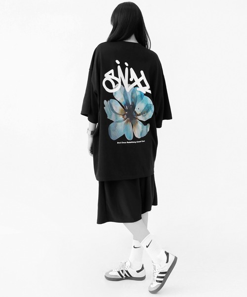 minsobi(ミンソビ)の「ブルームインブルーTシャツ(Tシャツ/カットソー・メンズ・ホワイト/ブラック/ホワイト系その他/ブラック系その他・FREE)」の16枚目の写真