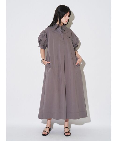 ELENDEEK(エレンディーク)の「フォルムシャツワンピース(ワンピース・レディース・グレー/ブラック/ベージュ・02/01)」の17枚目の写真