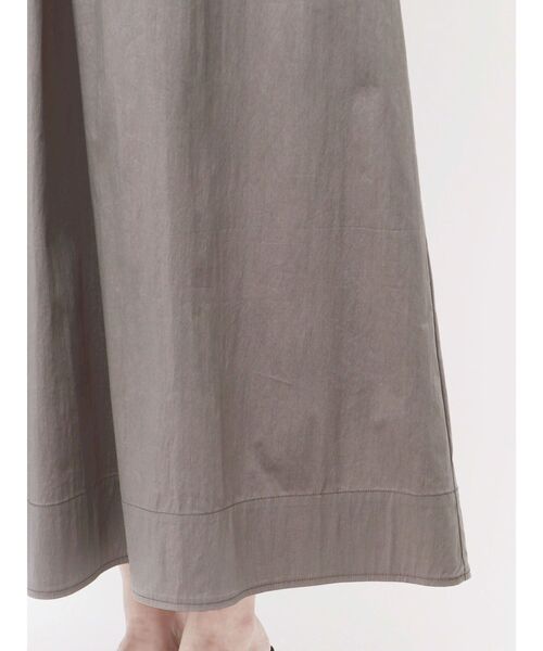 ELENDEEK(エレンディーク)の「フォルムシャツワンピース(ワンピース・レディース・グレー/ブラック/ベージュ・02/01)」の18枚目の写真