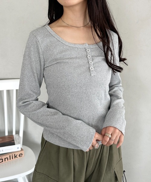 CLEA（クレア）の「ヘンリーネック長袖リブコンパクトトップス（Tシャツ/カットソー・レディース・ブラック/グレー/ブラウン/ホワイト・FREE）」の13枚目の写真