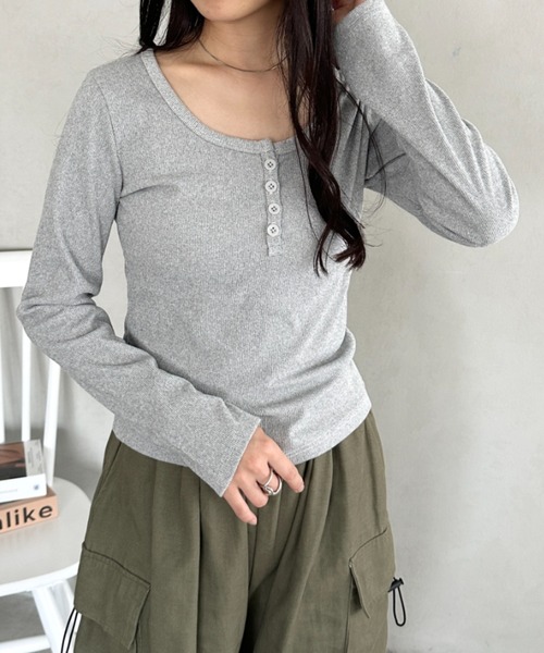 CLEA（クレア）の「ヘンリーネック長袖リブコンパクトトップス（Tシャツ/カットソー・レディース・ブラック/グレー/ブラウン/ホワイト・FREE）」の15枚目の写真